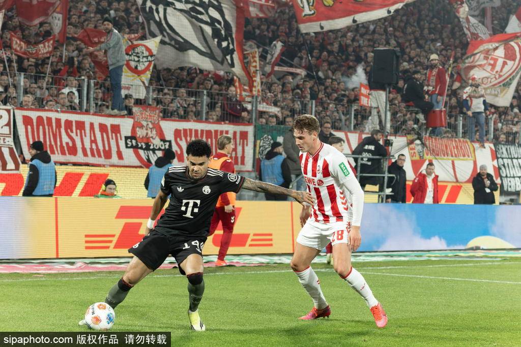 金玟哉：德甲第17轮最佳球员，攻防兼备的全能后卫！